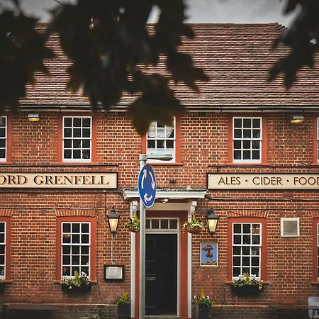 メイデンヘッド The Lord Grenfell Bed & Breakfast エクステリア 写真 The Lord Grenville