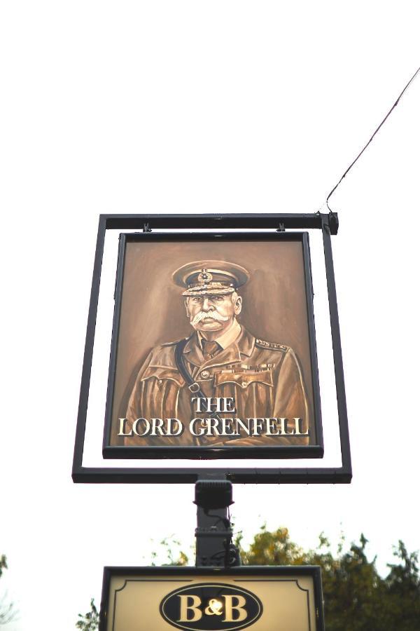 メイデンヘッド The Lord Grenfell Bed & Breakfast エクステリア 写真 The Lord Grenfell pub sign
