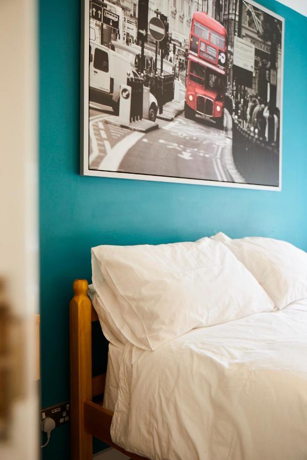 メイデンヘッド The Lord Grenfell Bed & Breakfast エクステリア 写真 A room at the hotel